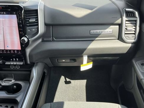 New 2027 RAM 1500 4x4 Crew Cab image 15
