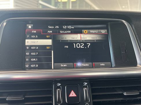 Used 2016 Kia Optima EX w/ Premium Package image 29