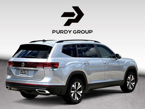 Certified 2026 Volkswagen Atlas SE FWD image 8