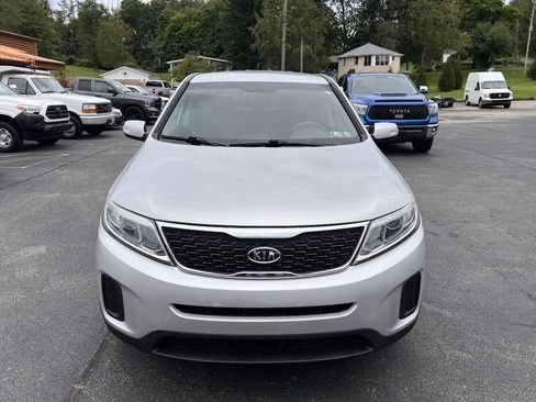 Used 2014 Kia Sorento LX AWD/4WD image 2