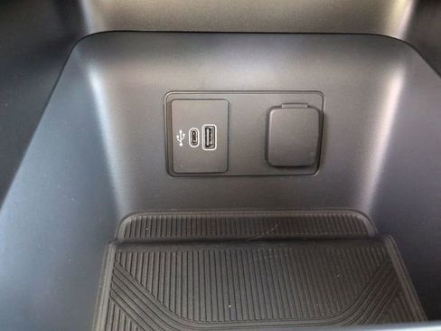 New 2026 Ford Explorer Active image 25