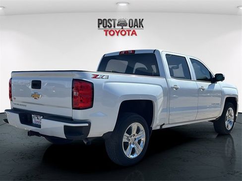 Used 2018 Chevrolet Silverado 1500 LT w/ All Star Edition image 7
