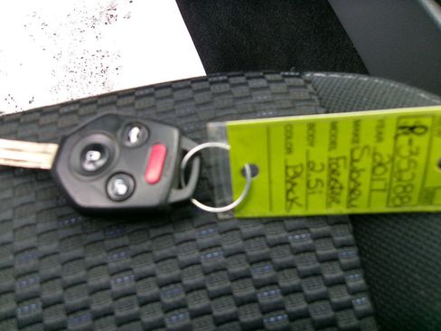 Used 2017 Subaru Forester 2.5i w/ Alloy Wheel Package image 20