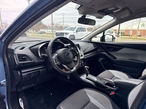 Used 2023 Subaru Crosstrek 2.0i Premium image 9