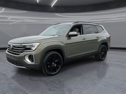 New 2026 Volkswagen Atlas SE image 3