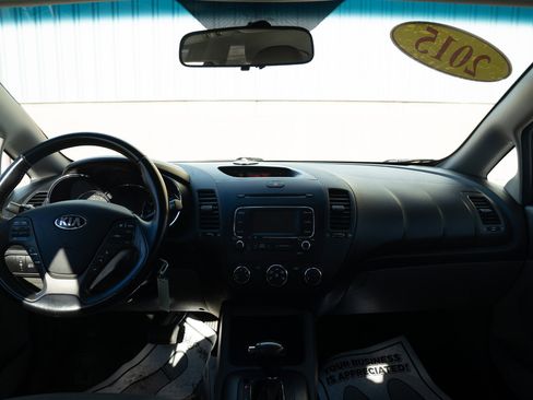 Used 2015 Kia Forte EX w/ UVO Package W/17" Alloys image 25