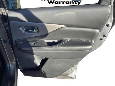 Used 2024 Nissan Murano SL AWD/4WD image 17