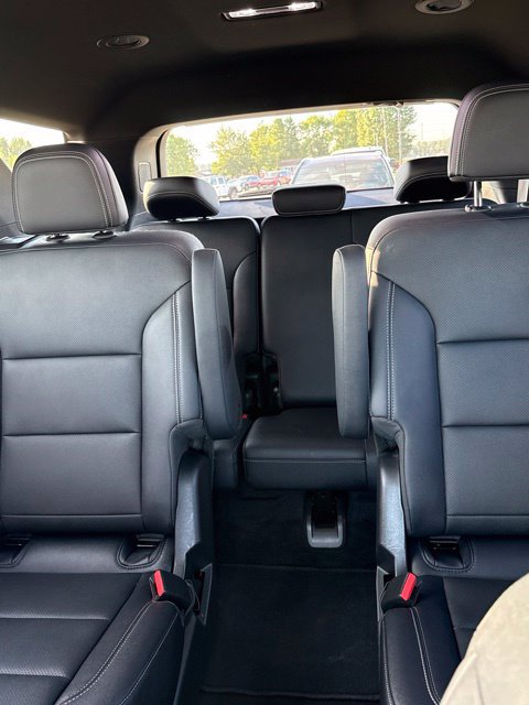 Used 2026 Chevrolet Traverse LT FWD image 21