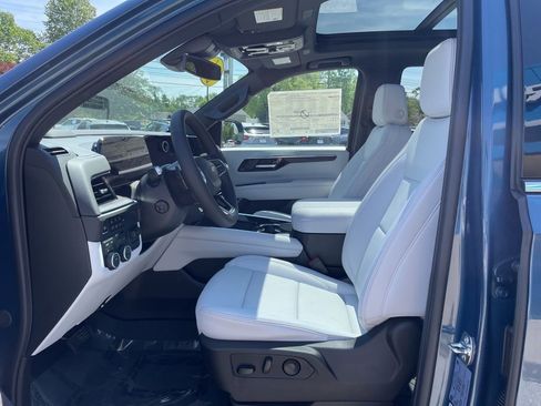 New 2026 Chevrolet Tahoe Premier w/ Sun And Tow Package image 4