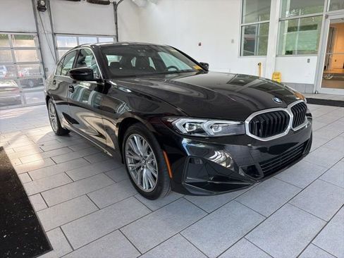 Used 2024 BMW 330i xDrive Sedan w/ Premium Package AWD/4WD image 6