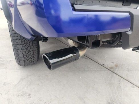 Used 2025 Toyota Tacoma TRD Off-Road image 49