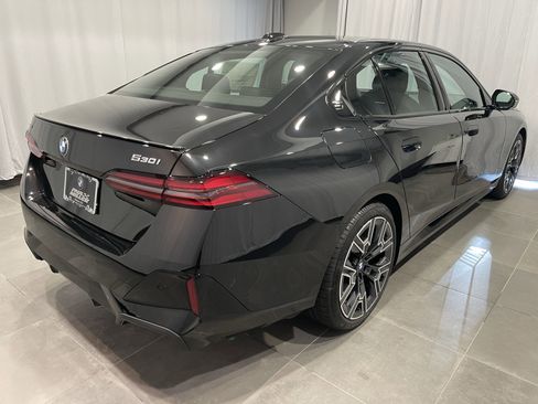 New 2026 BMW 530i xDrive w/ M Sport Package image 6