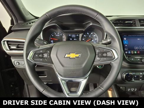 Used 2021 Chevrolet TrailBlazer ACTIV w/ Sun and Liftgate Package image 11