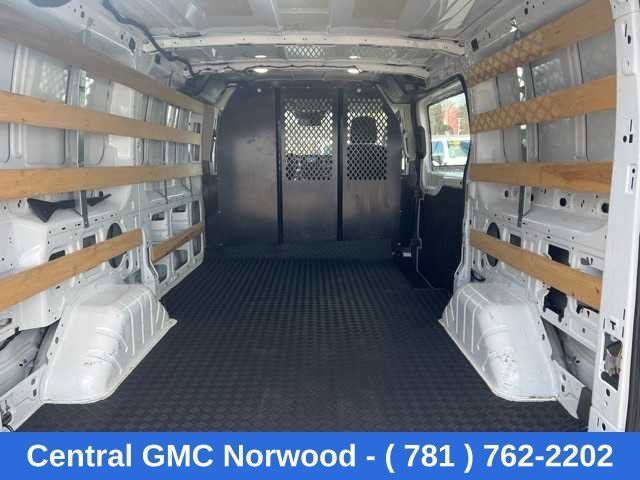 Used 2025 Ford Transit 250 Low Roof w/ Exterior Upgrade Package RWD image 13