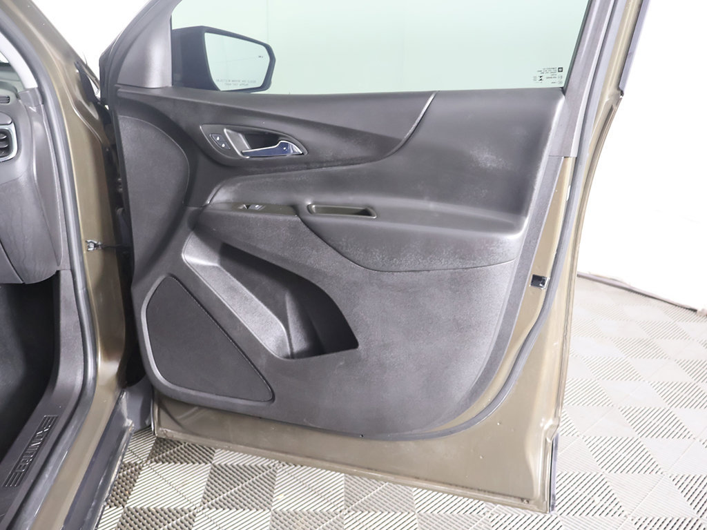 Used 2024 Chevrolet Equinox LT FWD image 24