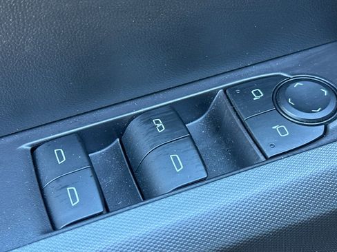 Used 2026 Chevrolet Colorado Trail Boss image 13