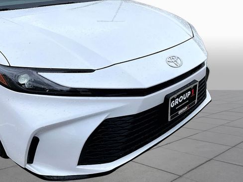 Used 2025 Toyota Camry LE FWD image 29
