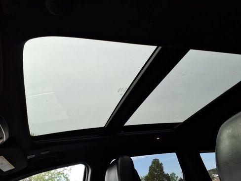 Used 2020 Jeep Grand Cherokee Limited w/ Luxury Group II image 11