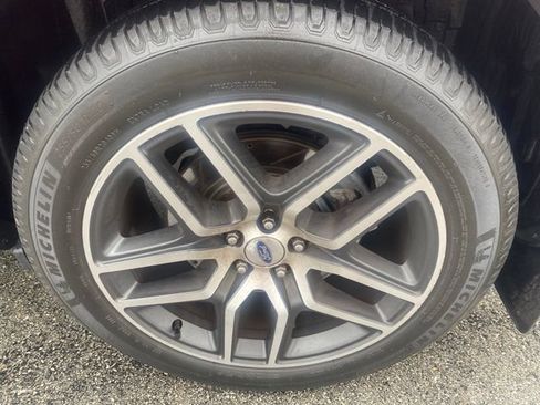 Used 2016 Ford Explorer Sport w/ Equipment Group 401A AWD/4WD image 7