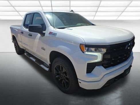Used 2025 Chevrolet Silverado 1500 RST AWD/4WD image 15