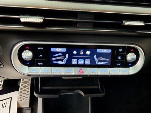 Used 2023 Genesis GV60 Performance AWD/4WD image 18