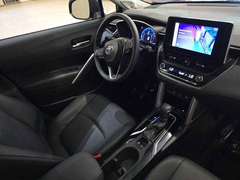 Certified 2024 Toyota Corolla Cross XLE w/ Convenience Package AWD/4WD image 31