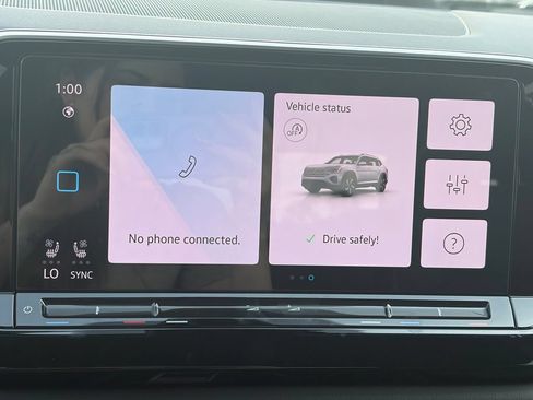Used 2024 Volkswagen Atlas SE FWD image 27