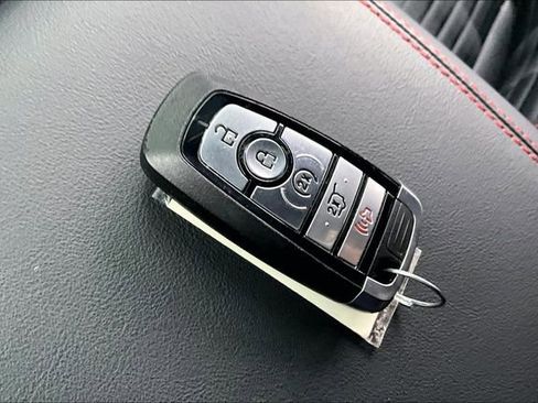 Used 2025 Ford Explorer ST-Line image 10