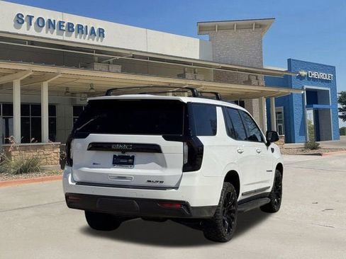 Used 2021 GMC Yukon SLT w/ SLT Premium Package image 6