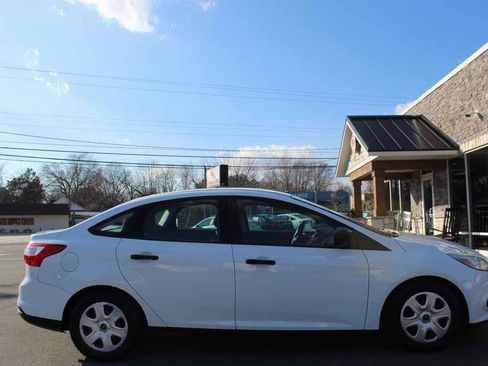 Used 2014 Ford Focus S image 4