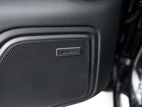 Certified 2026 Porsche Macan AWD/4WD image 18
