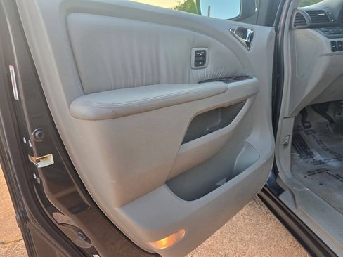 Used 2005 Honda Odyssey Touring image 16