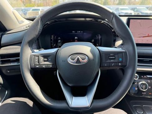 Used 2025 INFINITI QX60 Luxe image 15