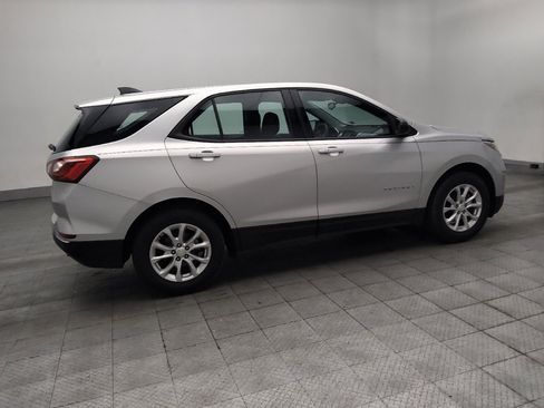 Used 2018 Chevrolet Equinox LS FWD image 10
