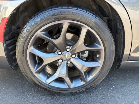 Used 2022 Chrysler 300 Touring L RWD image 6