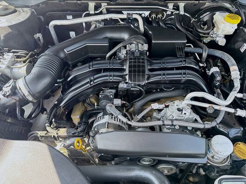 Used 2021 Subaru Outback Premium AWD/4WD image 39