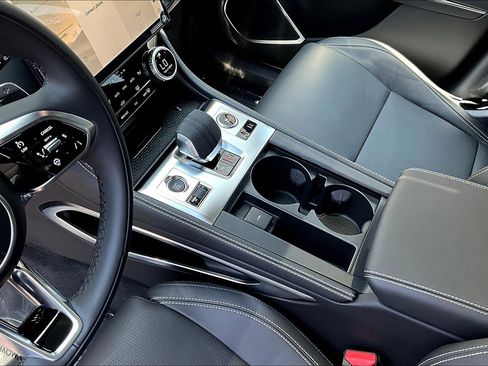 New 2026 Jaguar F-PACE R-Dynamic S image 8