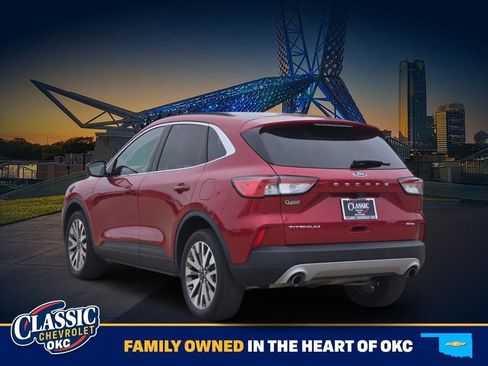 Used 2021 Ford Escape Titanium AWD/4WD image 5