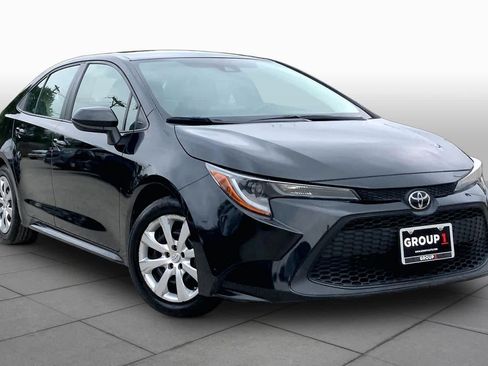 Used 2022 Toyota Corolla LE FWD image 3