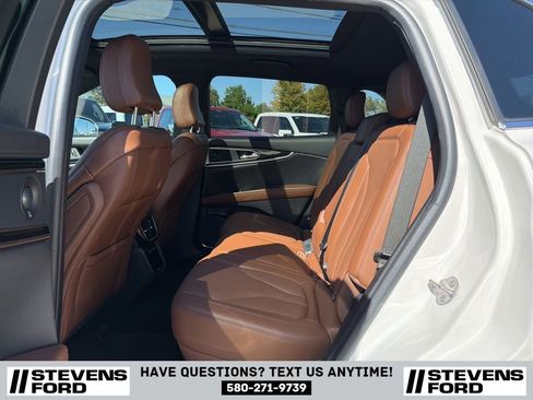 Used 2021 Lincoln Nautilus Reserve image 30