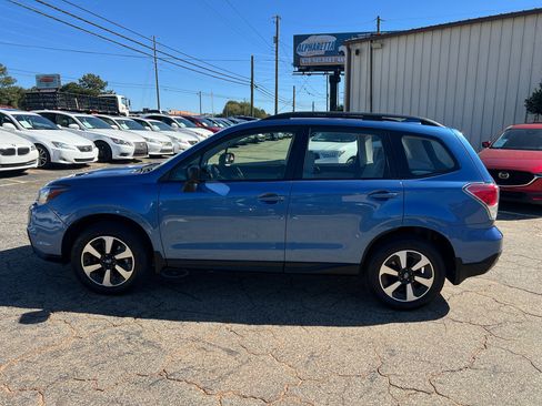 Used 2017 Subaru Forester 2.5i w/ Alloy Wheel Package image 7