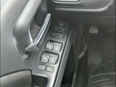Used 2018 Chevrolet Silverado 1500 LT w/ All Star Edition AWD/4WD image 28