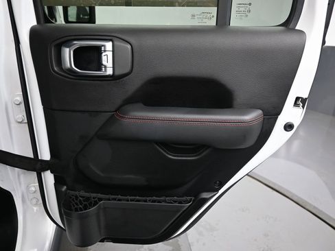 Used 2020 Jeep Gladiator Rubicon image 30