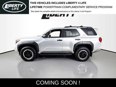 Used 2025 Toyota 4Runner SR5 image 4