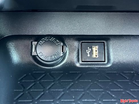 Certified 2023 Toyota RAV4 XLE AWD/4WD image 27