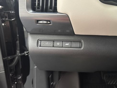 New 2026 Nissan Pathfinder SL w/ SL Premium Package AWD/4WD image 23