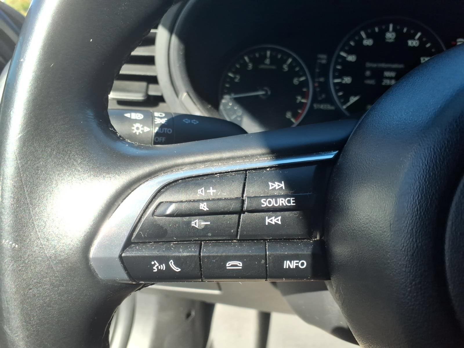 Used 2024 MAZDA MAZDA3 s FWD image 26