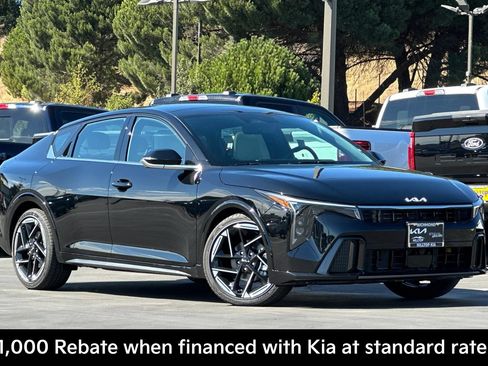 New 2026 Kia K4 GT-Line FWD image 2