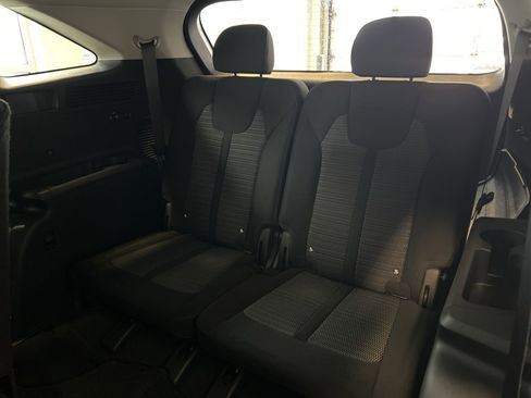 New 2026 Kia Sorento LX FWD image 11