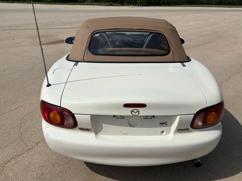 Used 2000 MAZDA MX-5 Miata RWD image 3